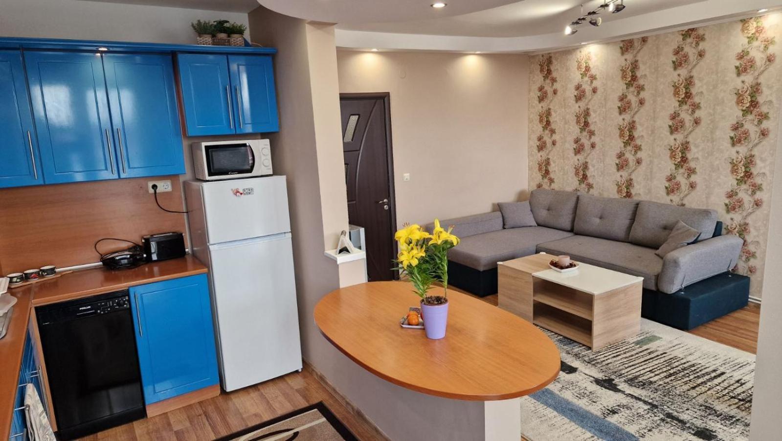 Boutique Apartment Jana Sjoemen Buitenkant foto